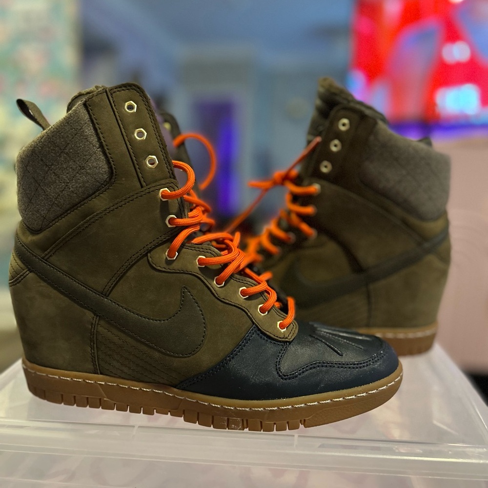 Nike Wedge Duckboot Sneakers